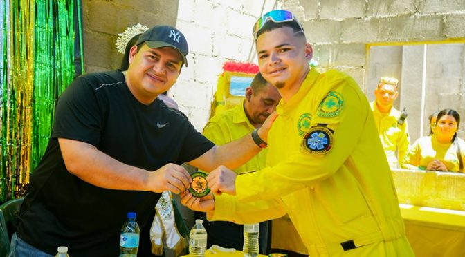 ALCALDE NOE RIVERA DONARÁ AMBULANCIA A COMANDOS DE CIUDAD ARCE