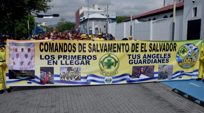 COMANDOS CELEBRO A LO GRANDE 66 AÑOS